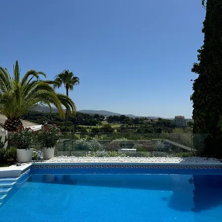 Aurora Boutique - Only Adults 4*