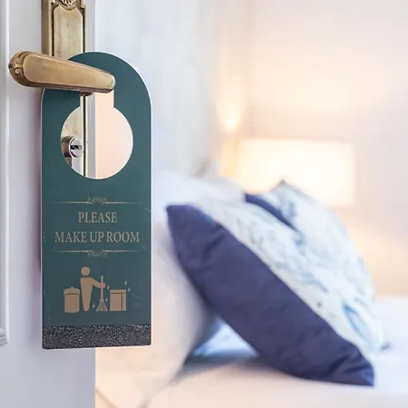 Aurora Boutique House - Only Adults فندق مبيت وإفطار ماربيا