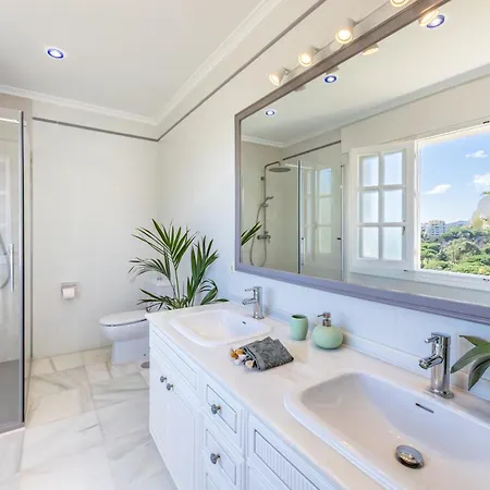 فندق مبيت وإفطار Aurora Boutique House - Only Adults *