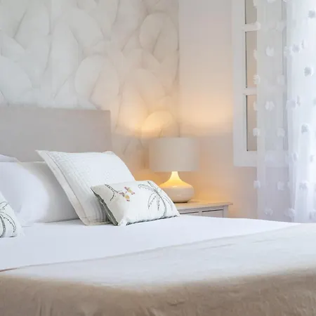 Aurora Boutique House - Only Adults فندق مبيت وإفطار