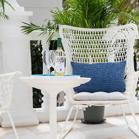 Aurora Boutique House - Only Adults فندق مبيت وإفطار ماربيا