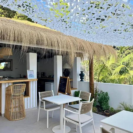 Aurora Boutique House - Only Adults Bed & Breakfast