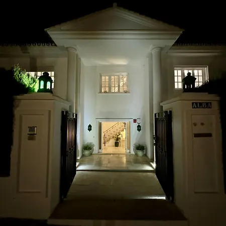 Aurora Boutique House - Only Adults Bed & Breakfast *